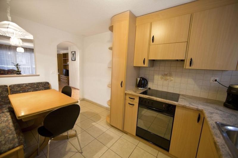 Haus Perelia C Apartment Цермат Екстериор снимка