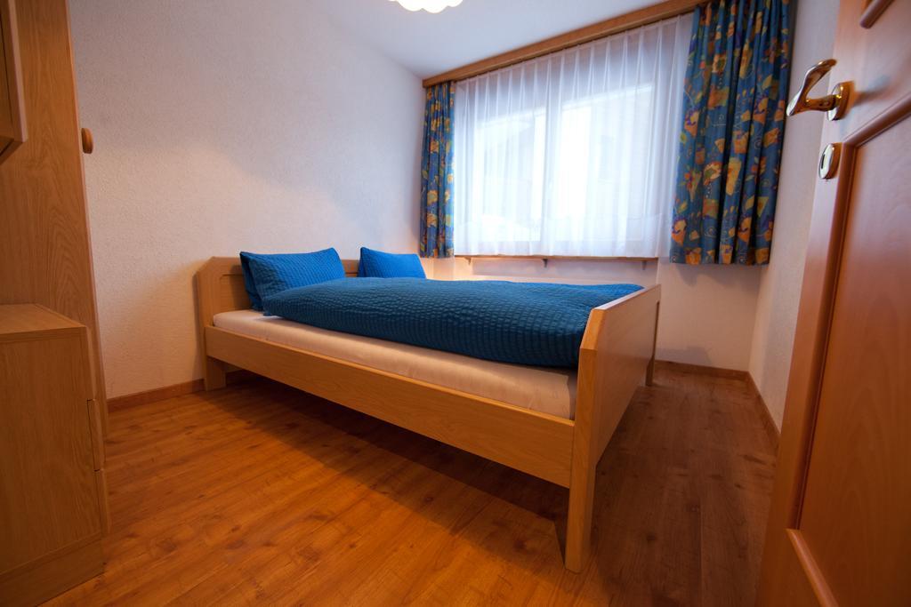 Haus Perelia C Apartment Цермат Стая снимка